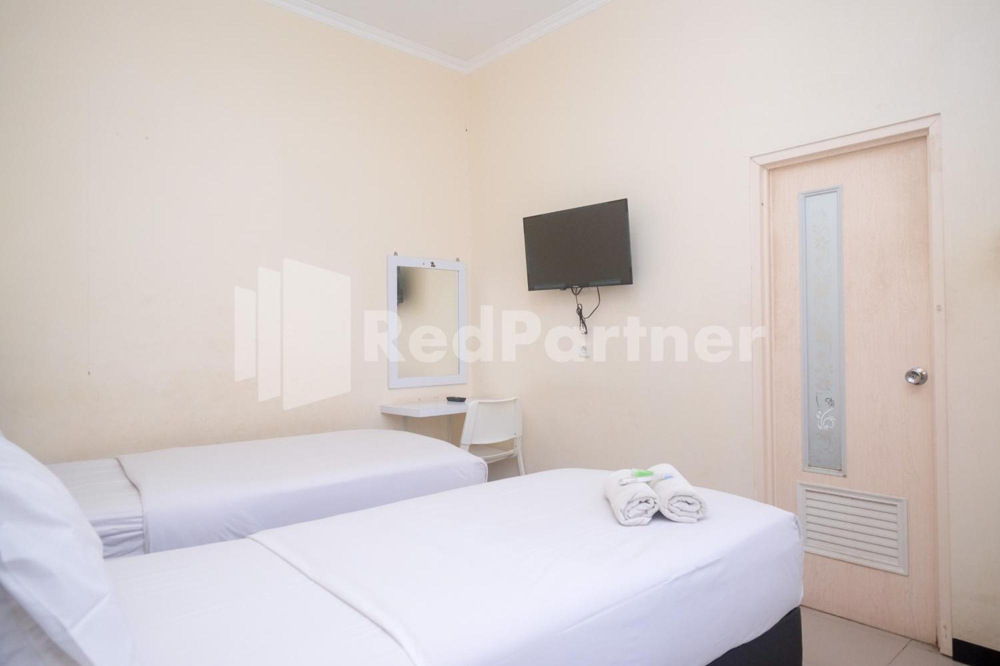 Griya Loka 2 Syariah Near Simpang Lima Mitra Reddoorz 호텔 세마랑 외부 사진
