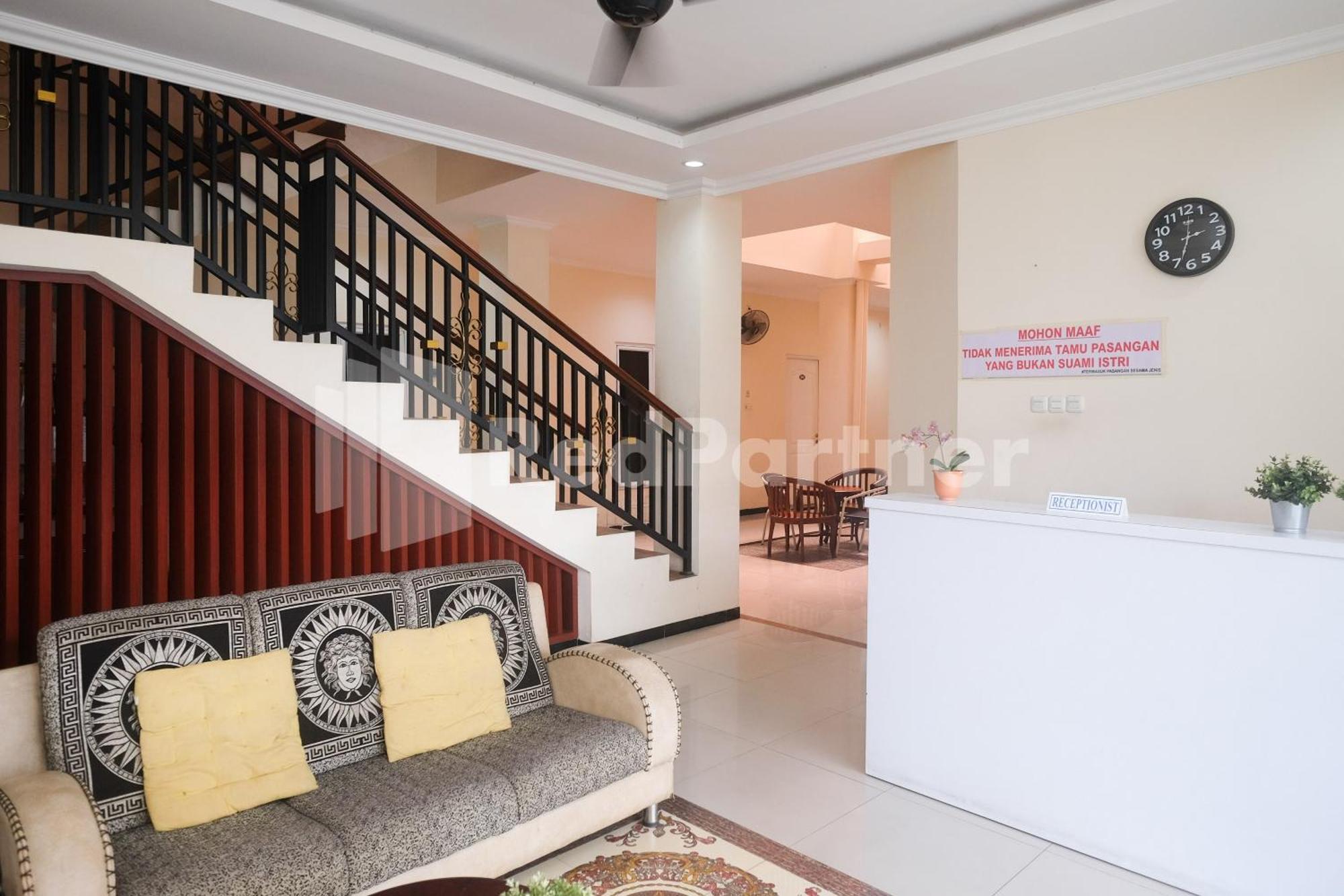 Griya Loka 2 Syariah Near Simpang Lima Mitra Reddoorz 호텔 세마랑 외부 사진